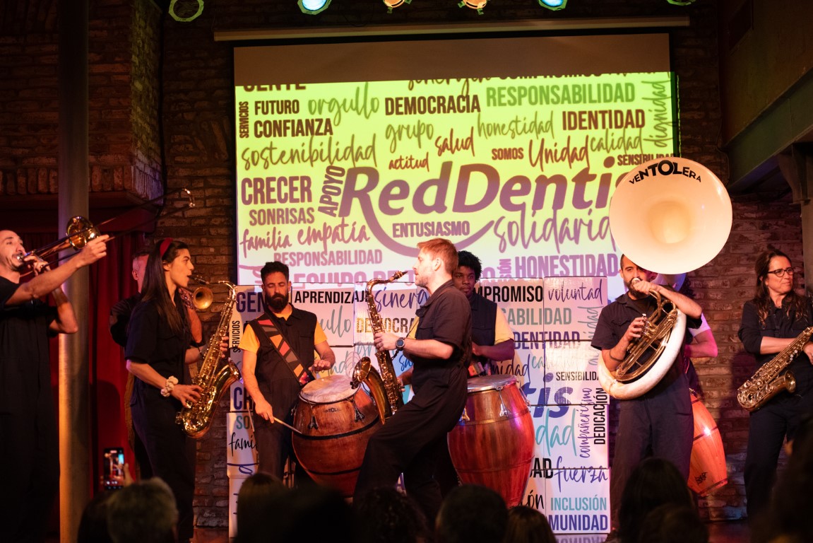 RedDentis 25 años-Alex Gerontakis-098926064-